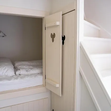 In Veluwe With Sauna And Nature Views *