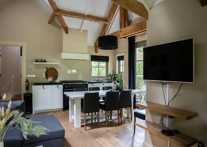 In Veluwe With Sauna And Nature Views