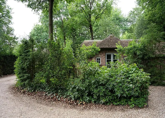 In Veluwe With Sauna And Nature Views *