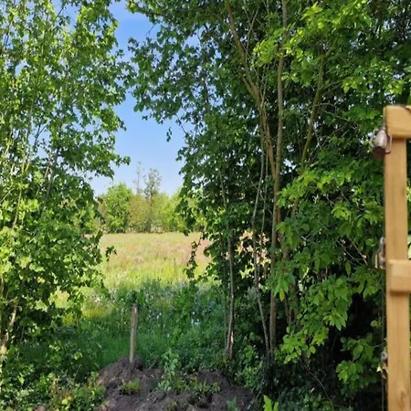 Сasa de vacaciones Lavish 8-person Farm In